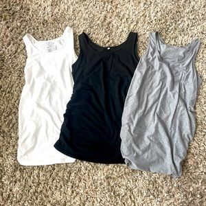 Maternity tank bundle! 🤰